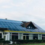 Fotovoltaico in inverno: qual è il sistema migliore tra monocristallino, policristallino e accumulo?